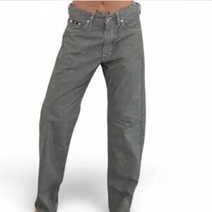 Hugo Boss women’s grey pants/ jeans.
Excellent condition
Size 34 x 30